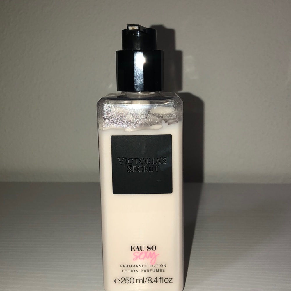 Victoria's Secret Eau So Sexy fragrance lotion